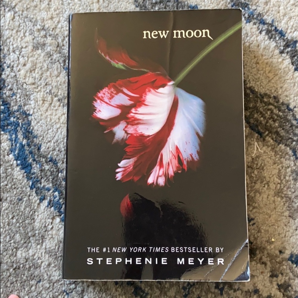 3/$15 ~ The Twilight Saga: new moon